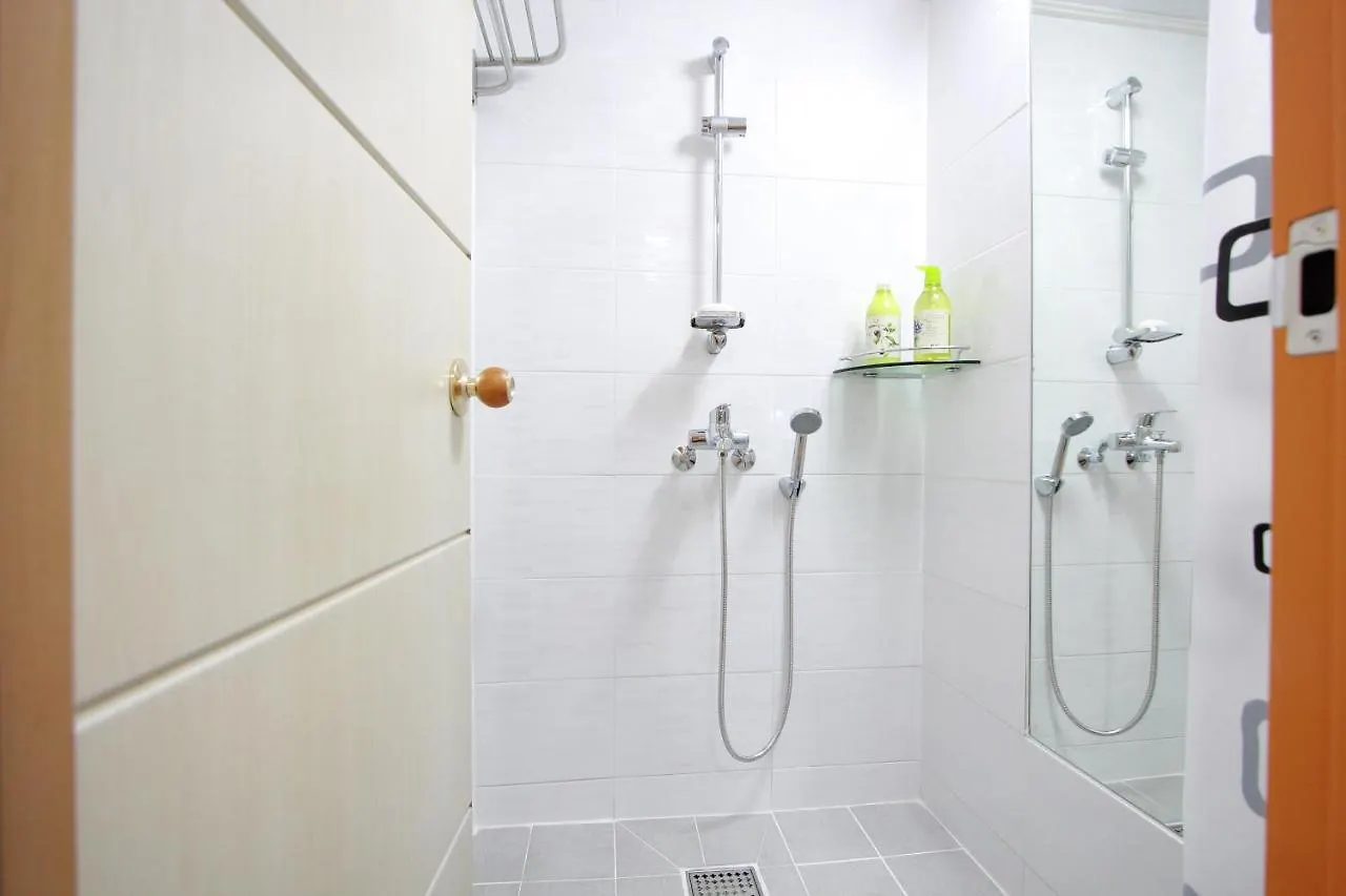 Hongdae Guesthouse Cocon Stay - Female Only Seúl Habitación en casa particular